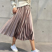 Load image into Gallery viewer, Long Metallic Silver Maxi Pleated Skirt
